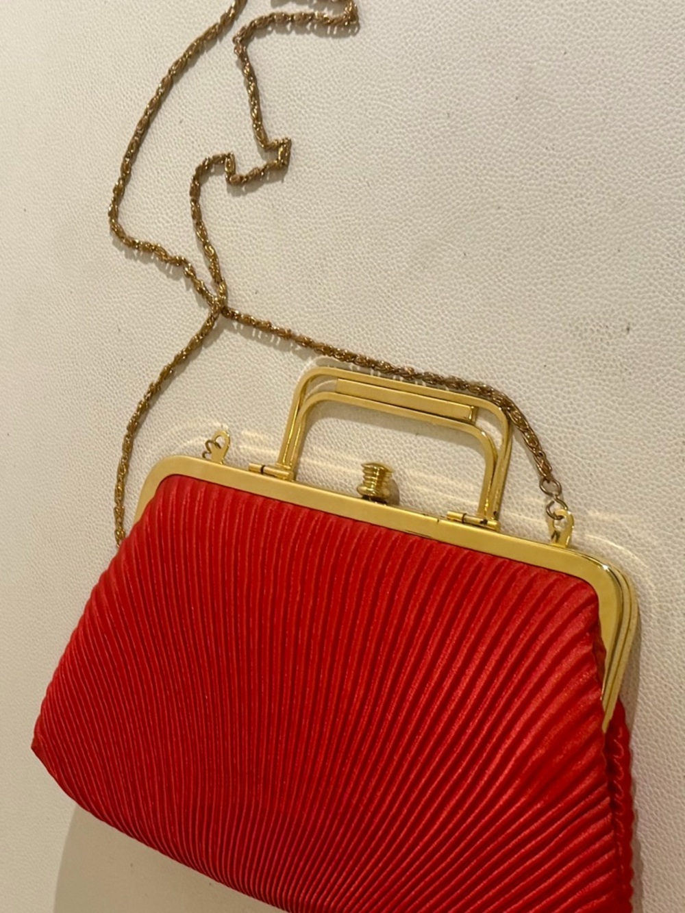Red Evening Clutch Gold Frame Chain Strap Formal Wedding Prom Purse Vintage Bag - Picture 7 of 11